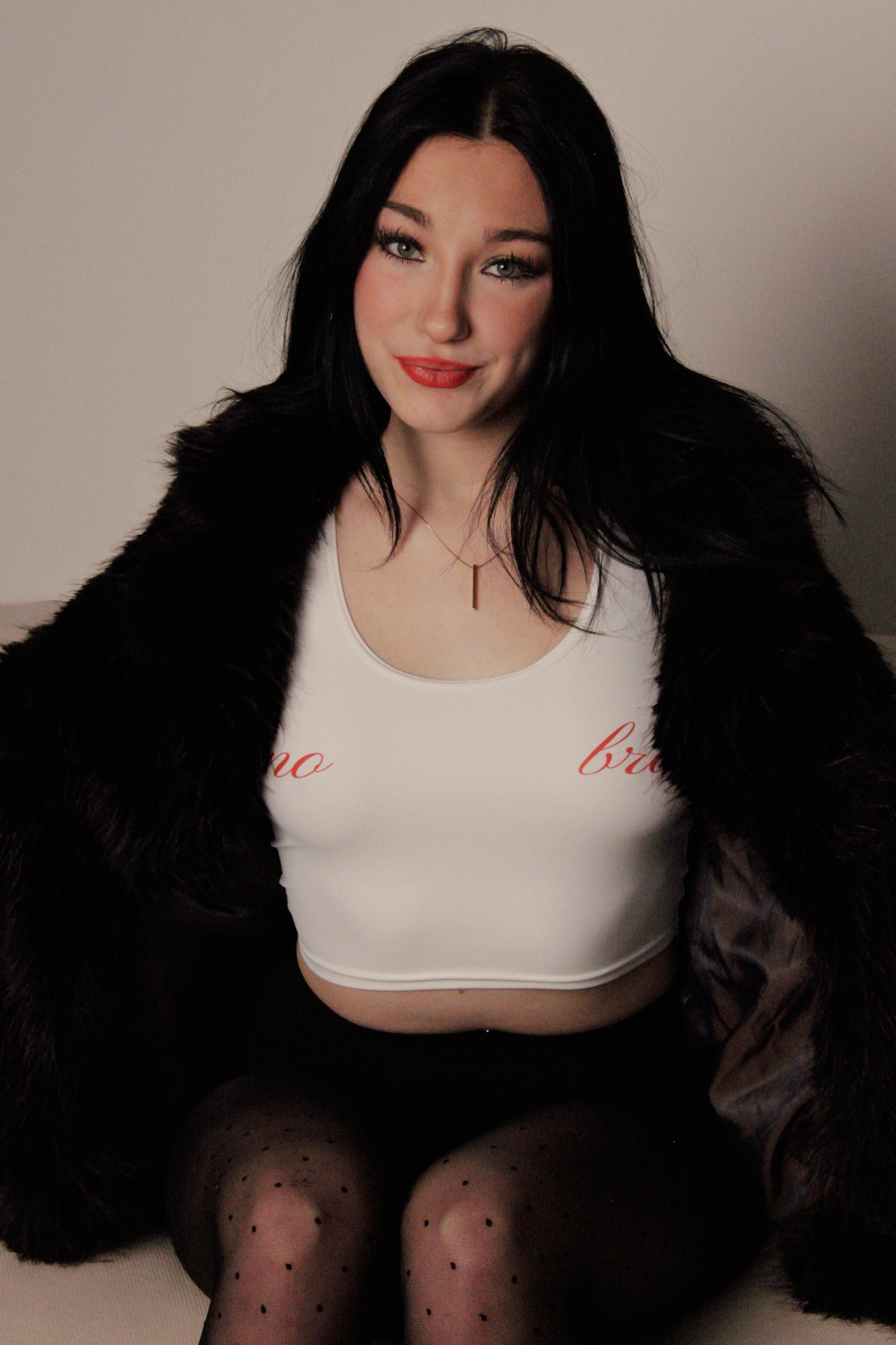 no bra